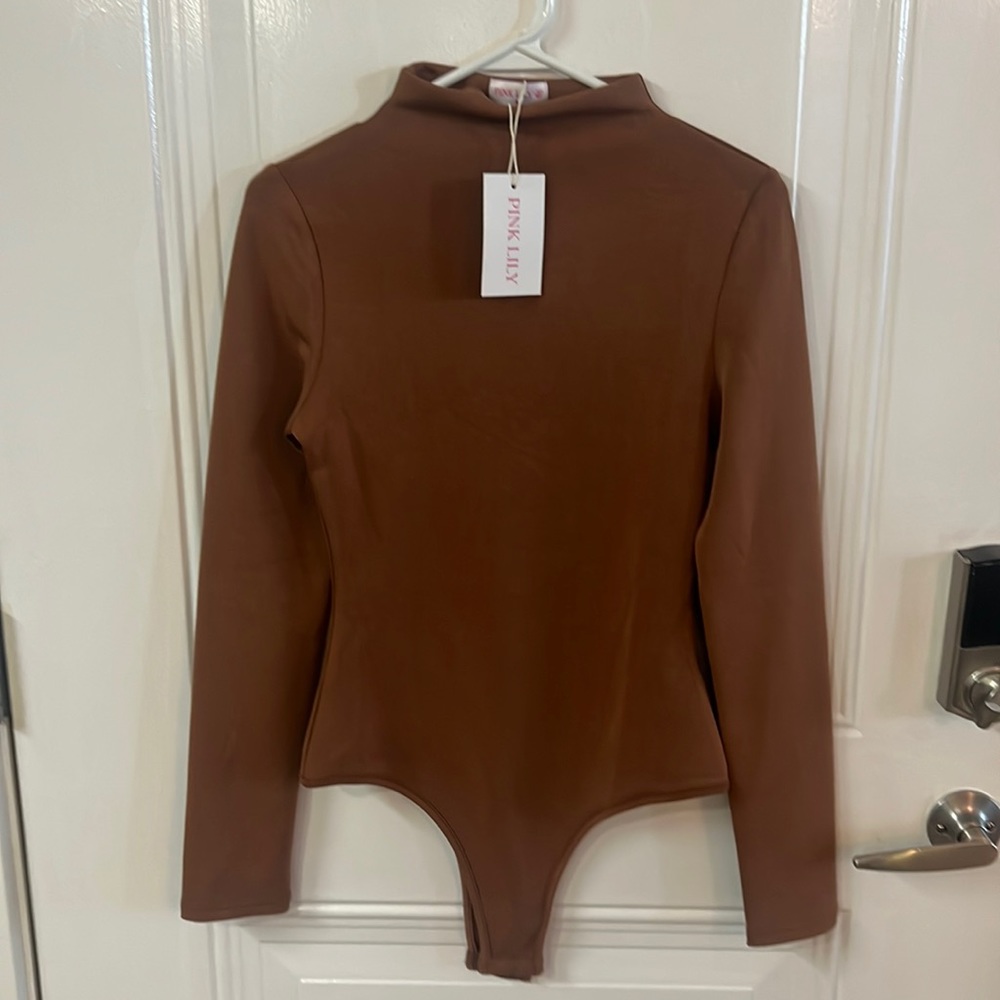 NWT Pink Lily Mock Turtleneck Bodysuit Size M